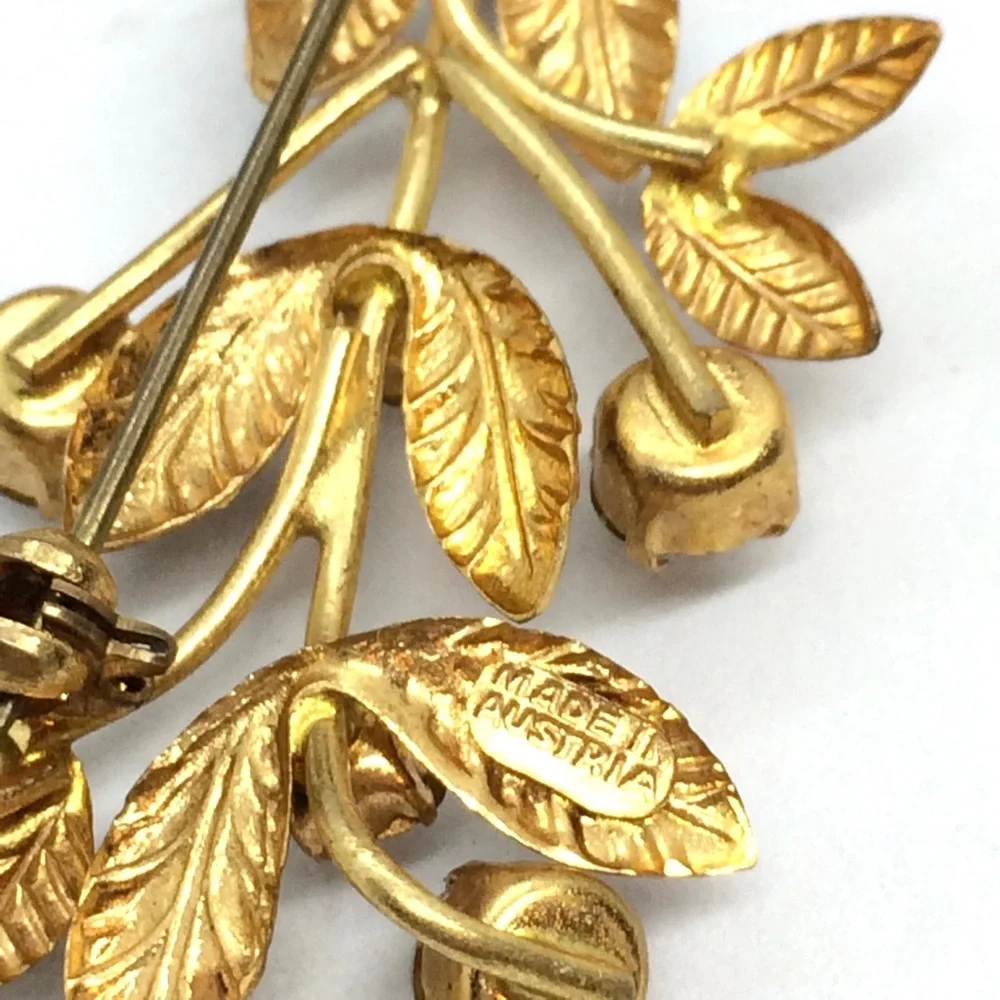 VINTAGE MADE IN AUSTRIA BROOCH FLOWER BOUQUET RHINESTONES GOLD TONE_7